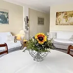 Beach, Sun, Air Conditioning And Parking In Agay!