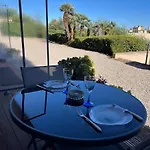 Beach, Sun, Air Conditioning And Parking In Agay! *