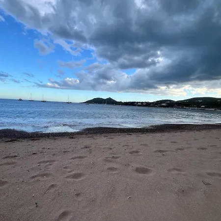 Apartment Beach, Sun, Air Conditioning And Parking In Agay! Saint-Raphael (Var)