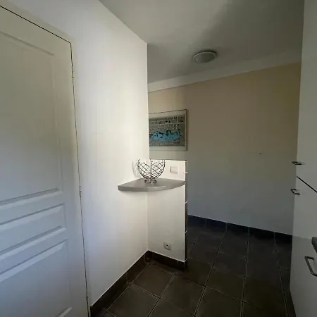 Beach, Sun, Air Conditioning And Parking In Agay! * Saint-Raphael (Var)