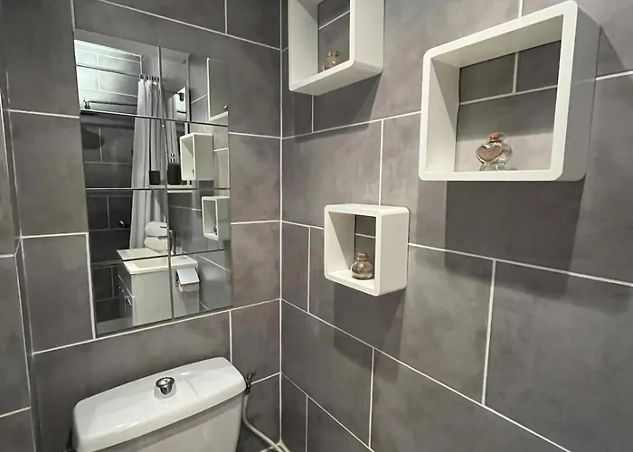 Beach, Sun, Air Conditioning And Parking In Agay! Apartmán